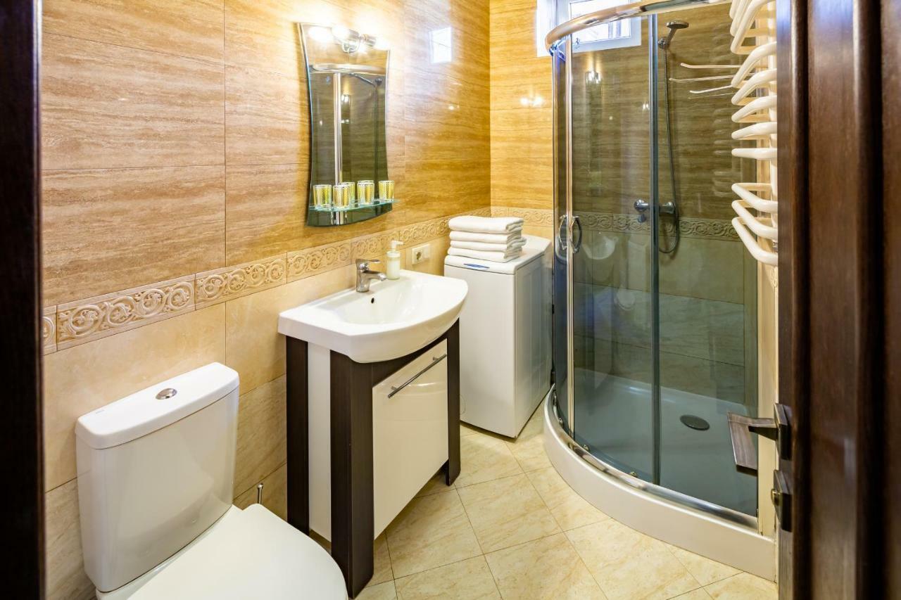 Alfa Apartments Kniazia Romana 11 Lviv Exterior foto